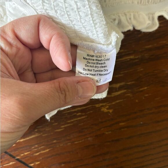 Princess Polly white smocked crop top with ruffle detail size 6 - Picture 4 of 11